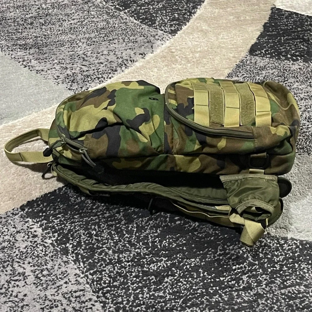 CamelBak M.U.L.E. Backpack Men OS Green Woodland Camo Tactical Hydration Pack
